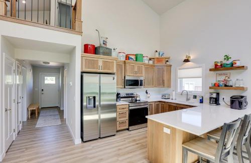 Red Lodge House | Red Lodge Retreat with Creek Access and Fire Pit!