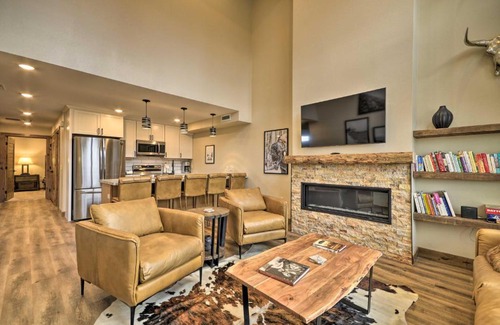 Red Lodge House | Red Lodge Townhome with Hot Tub and Fireplace!