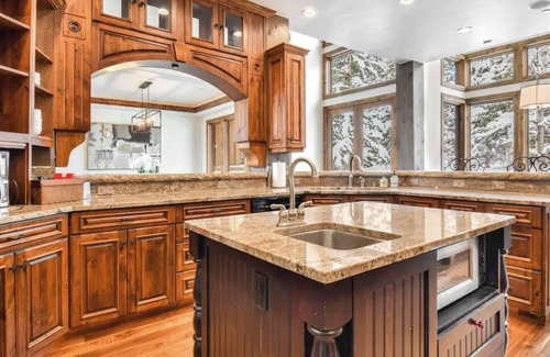 The Timbers House | Red Pine Estate Ski-in Ski-out masterpiece in Canyons Village at the Park City Mountain Resort. Amazing access (30 seconds away by ski's) to the new Sunrise Gondola (10-person). Set to open for the 2025/2026 ski season.