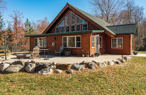 Bigfork Cabin | Red Pine Refuge - Two Bedroom, Two Bathroom with Loft, Private Lakefront Home
