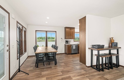 Saginaw House | Red Pine Retreat- Quiet 3-bedroom lake house in Saginaw-close to Duluth!