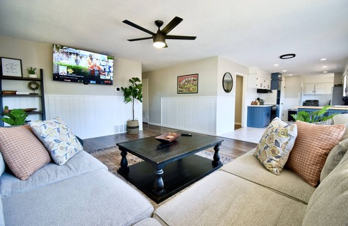 Lubbock House | Red Raider HQ – Spacious 4BR Minutes from Texas Tech & Jones Stadium