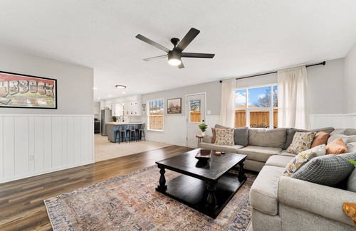 Lubbock House | Red Raider HQ – Spacious 4BR Minutes from Texas Tech & Jones Stadium