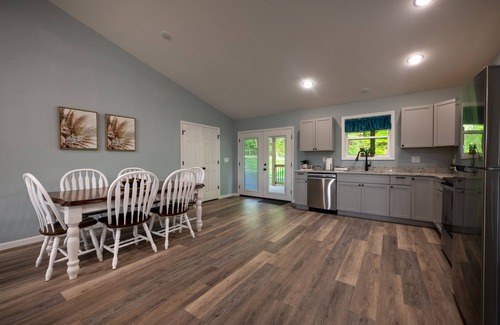 Stanton House | Red River Gorge, High Speed Wi-Fi, KY Dragway, Hollerwood Stay
