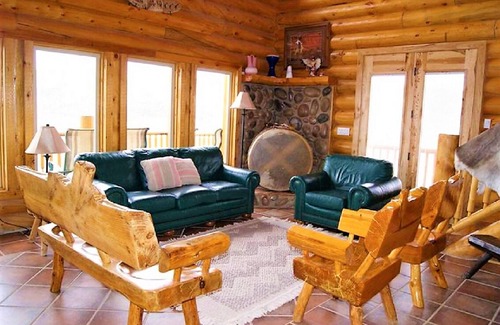 Escalante Cabin | Red Rock Ranch Log Cabin: Large, Fully Furnished, 5 Bdr, sleeps 12, 3 levels