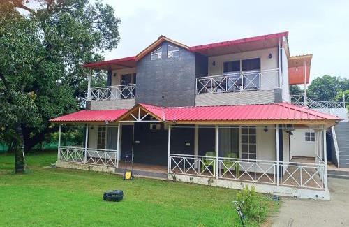 Ramnagar House | Red roof in