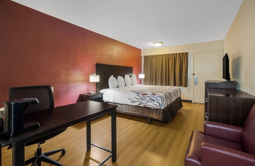 Morrow Hotel | Red Roof Inn Atlanta South - Morrow