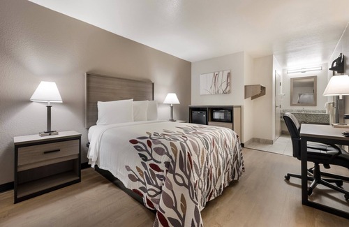 Vestavia Hills Hotel | Red Roof Inn Birmingham South