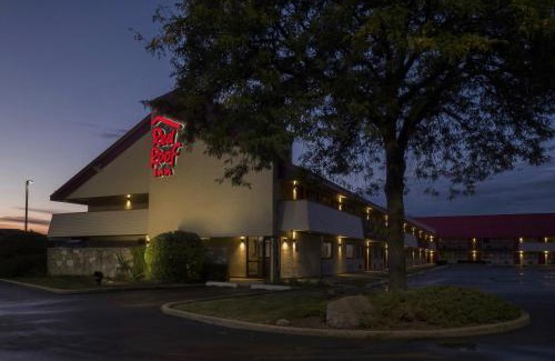Arlington Heights Hotel | Red Roof Inn Chicago-OHare Airport Arlington Hts