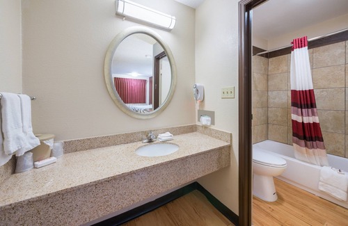 Grove City Hotel | Red Roof Inn Columbus - Grove City