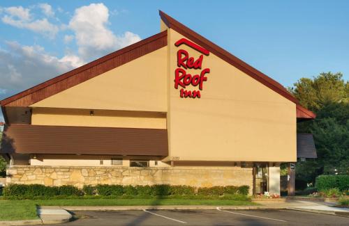 Warren Hotel | Red Roof Inn Detroit - Warren