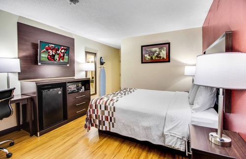 Franklin Hotel | Red Roof Inn Franklin, KY