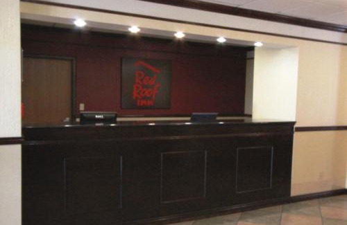 Waukegan Hotel | Red Roof Inn Gurnee - Waukegan