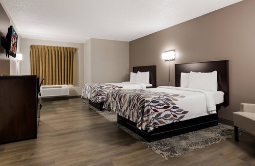 New Britain Hotel | Red Roof Inn Hartford - New Britain