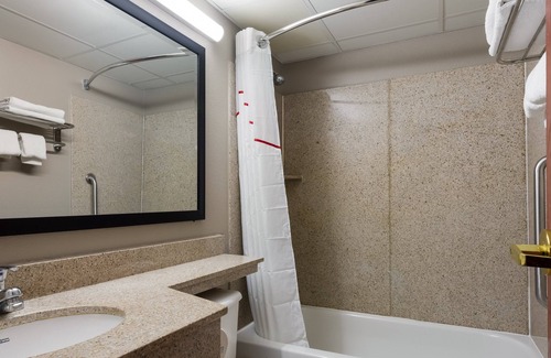 New Britain Hotel | Red Roof Inn Hartford - New Britain