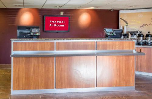 Northside Hotel | Red Roof Inn Jacksonville Airport