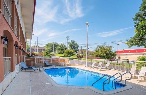 Witmer Hotel | Red Roof Inn Lancaster