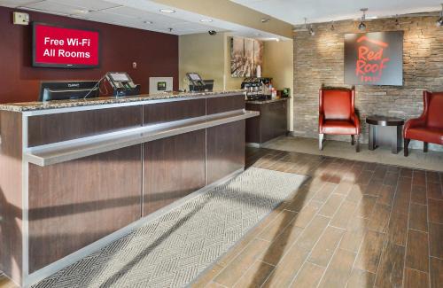 Lexington Hotel | Red Roof Inn Lexington South