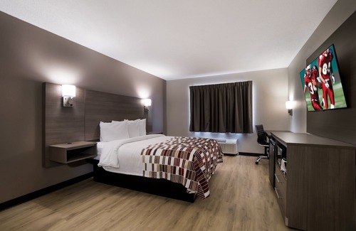 Marston Hotel | Red Roof Inn Marston
