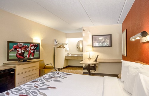 Milford Hotel | Red Roof Inn Milford - New Haven