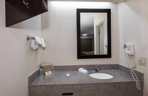 Plymouth Hotel | Red Roof Inn Minneapolis - Plymouth/Wayzata