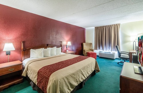Morehead Hotel | Red Roof Inn Morehead
