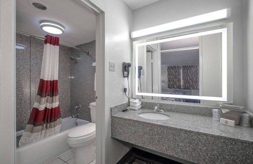 Murray Hotel | Red Roof Inn Murray