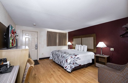 Neptune City Hotel | Red Roof Inn Neptune - Jersey Shore
