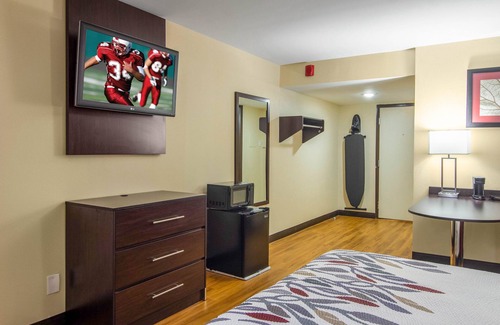 Lemoyne Hotel | Red Roof Inn Perrysburg