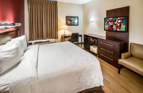 Franklin Park Hotel | Red Roof Inn PLUS+ Austin South