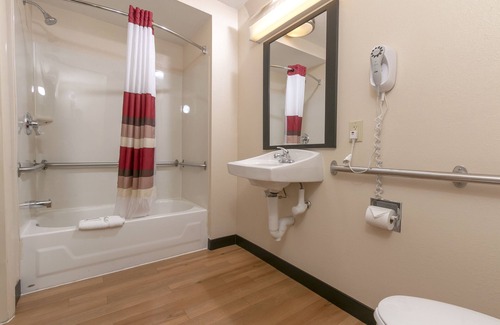 Hanover Hotel | Red Roof Inn PLUS+ Baltimore-Washington DC/BWI South