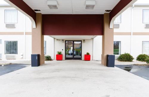 Danville Hotel | Red Roof Inn PLUS+ Danville, KY