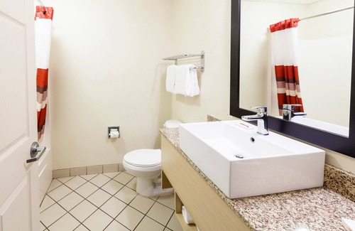 Danville Hotel | Red Roof Inn PLUS+ Danville, KY