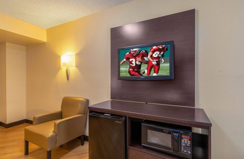 Biggs Field Hotel | Red Roof Inn PLUS+ El Paso East