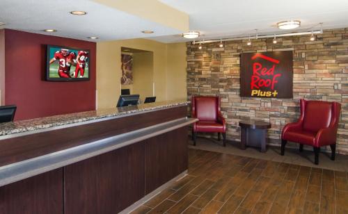 Linthicum Heights Hotel | Red Roof Inn PLUS+ Baltimore-Washington DC/BWI Airport