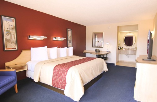 Somerset Hotel | Red Roof Inn Somerset, KY