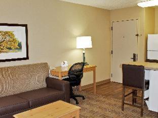 Southfield Hotel | Red Roof Inn Southfield
