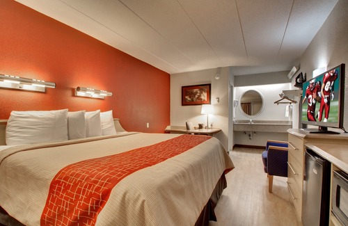 Maryland Heights Hotel | Red Roof Inn St Louis - Westport/Maryland Heights