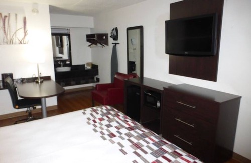 Florissant Hotel | Red Roof Inn St Louis - Florissant