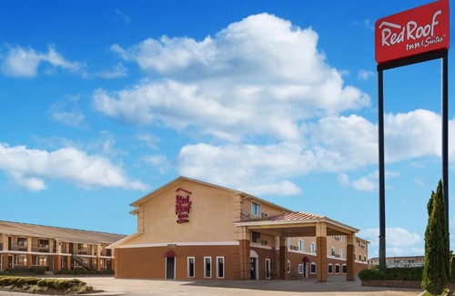 Denton Hotel | Red Roof Inn & Suites Denton