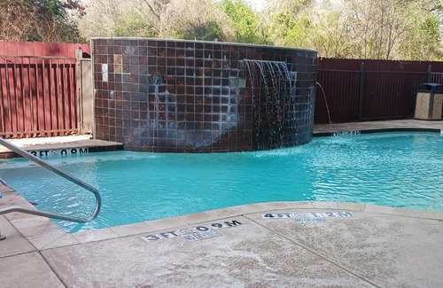 Longview Hotel | Red Roof Inn & Suites Longview