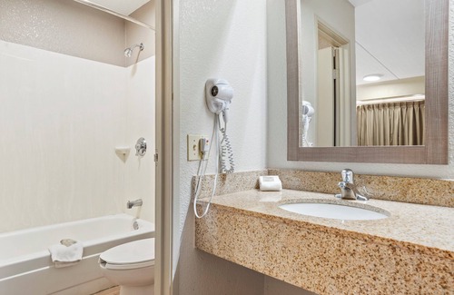 West Monroe Hotel | Red Roof Inn West Monroe