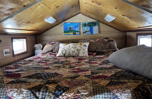 Bois Blanc Island House | Red Roof Lodge Jr. - Tiny Home near Lake Huron - HUNT FISH SLED CAMP!