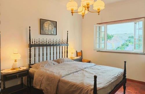 Queijas House | Red Rose
