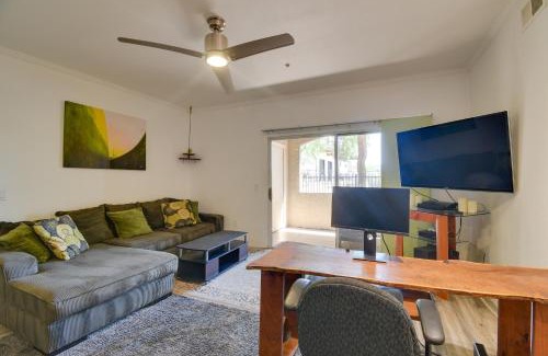 Camelback East Apartment | Red Rox Phoenix Condo with Patio about 3 Mi to Airport