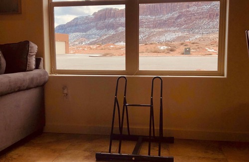 Moab South Valley House | Red Sand Ridge. The best place to enjoy your vacation in Moab!