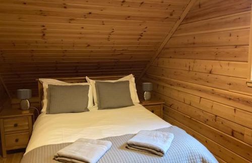 Keith Ski Chalet | Red Squirrel log cabin with hot tub