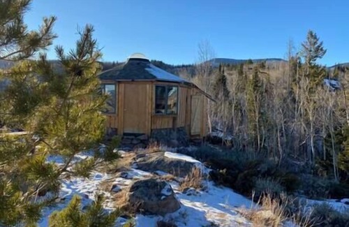 Walden House | Red-tail Round House @ 22 West