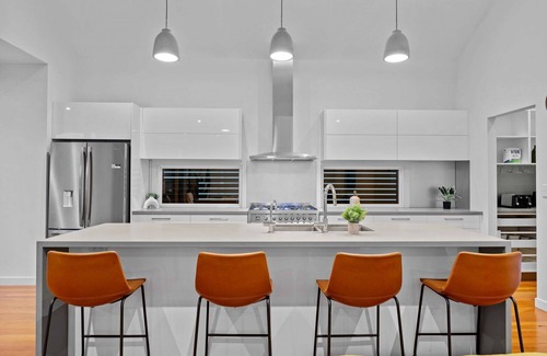Redcliffe House | "Redcliffe CBD family beach house" - Redcliffe Q 4020