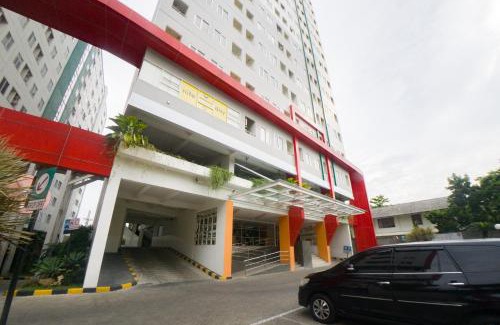 Surabaya House | RedDoorz Apartment near Bundaran Satelit Surabaya